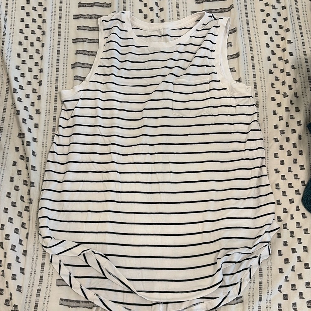 Merona Size Large Tank, white and black striped